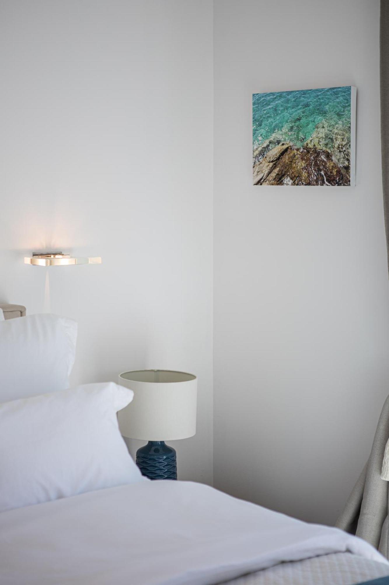 Stunning Seaview Retreat With Terrace Hvar Town