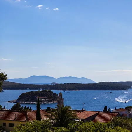 Ferienwohnung Stunning Seaview Retreat With Terrace Hvar Town Exterior foto