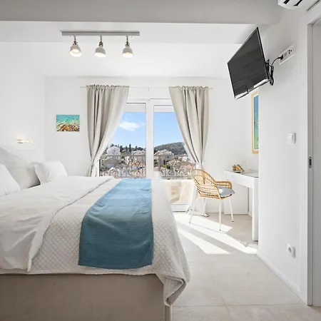 Ferienwohnung Stunning Seaview Retreat With Terrace Hvar Town Exterior foto